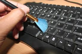 Best Way to Deep Clean Laptop Keyboard Without Removing Keys